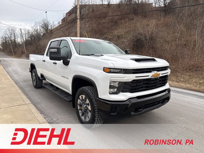Used 2024 Chevrolet Silverado 2500 Custom w/ Custom Value Package image 1