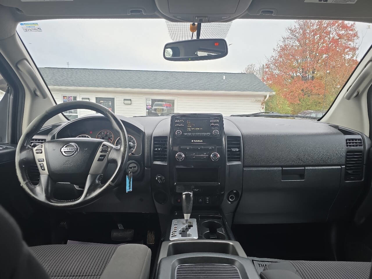 Used 2014 Nissan Titan SV w/ SV Premium Utility Package image 16