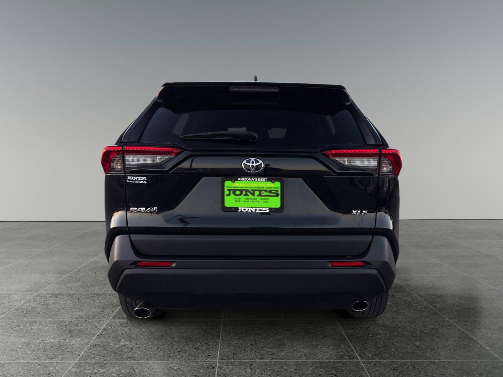 Used 2022 Toyota RAV4 XLE image 5