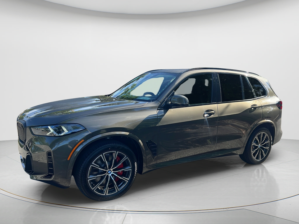 New 2026 BMW X5 xDrive40i w/ M Sport Package AWD/4WD image 1