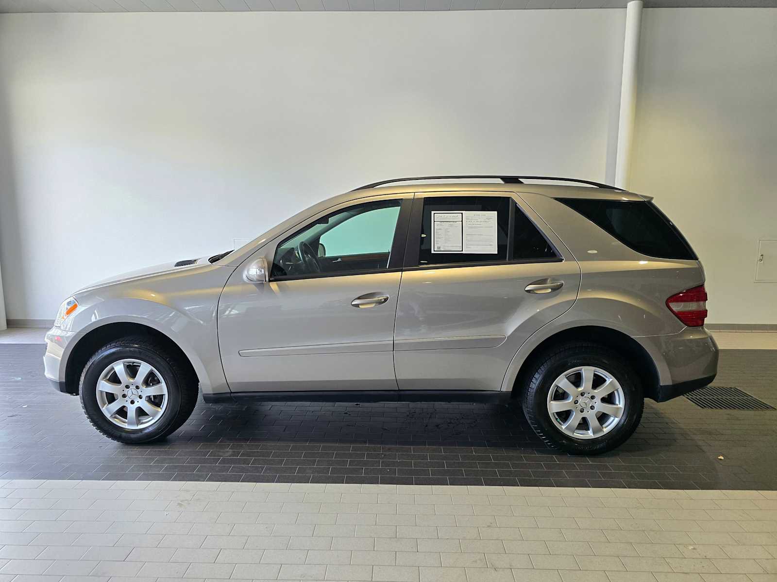 Used 2006 Mercedes-Benz ML 350 4MATIC image 2