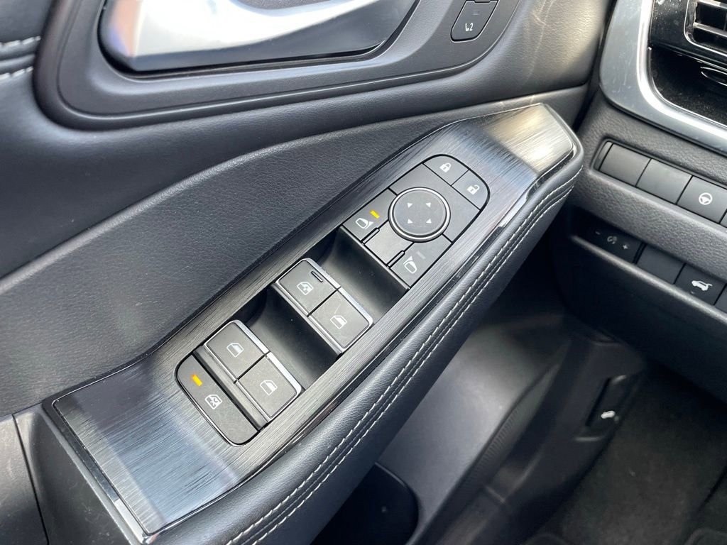 Used 2023 Nissan Rogue SL w/ SL Premium Package image 12