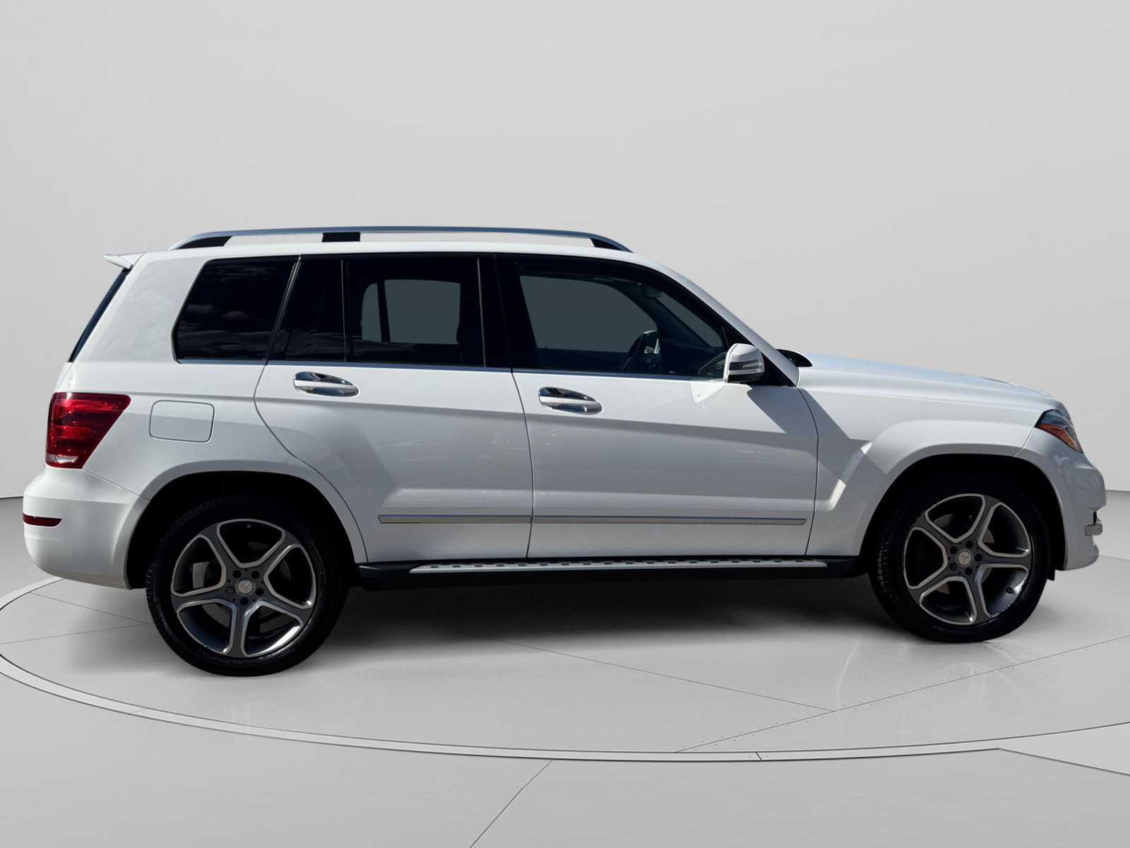 Used 2014 Mercedes-Benz GLK 250 BlueTEC 4MATIC image 6