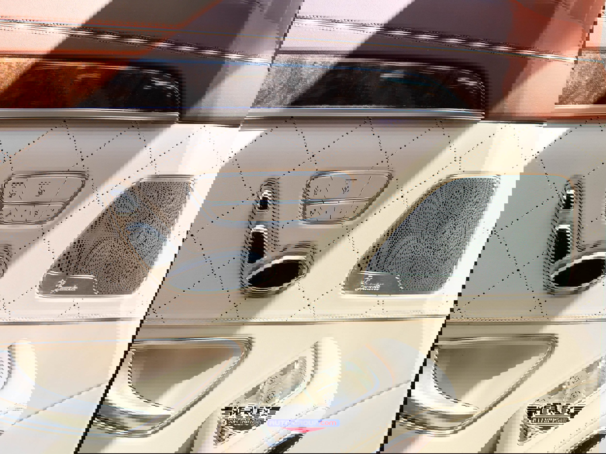 Used 2018 Mercedes-Benz S 560 4MATIC Sedan w/ Premium Package image 47