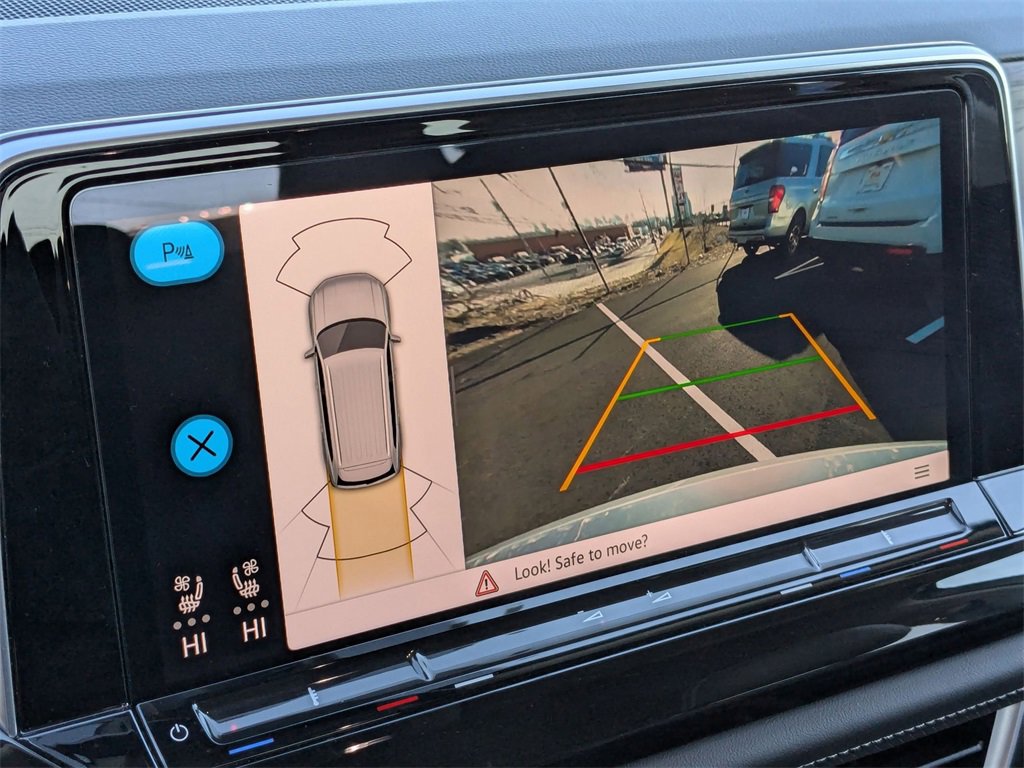 Used 2025 Volkswagen Atlas SE image 24