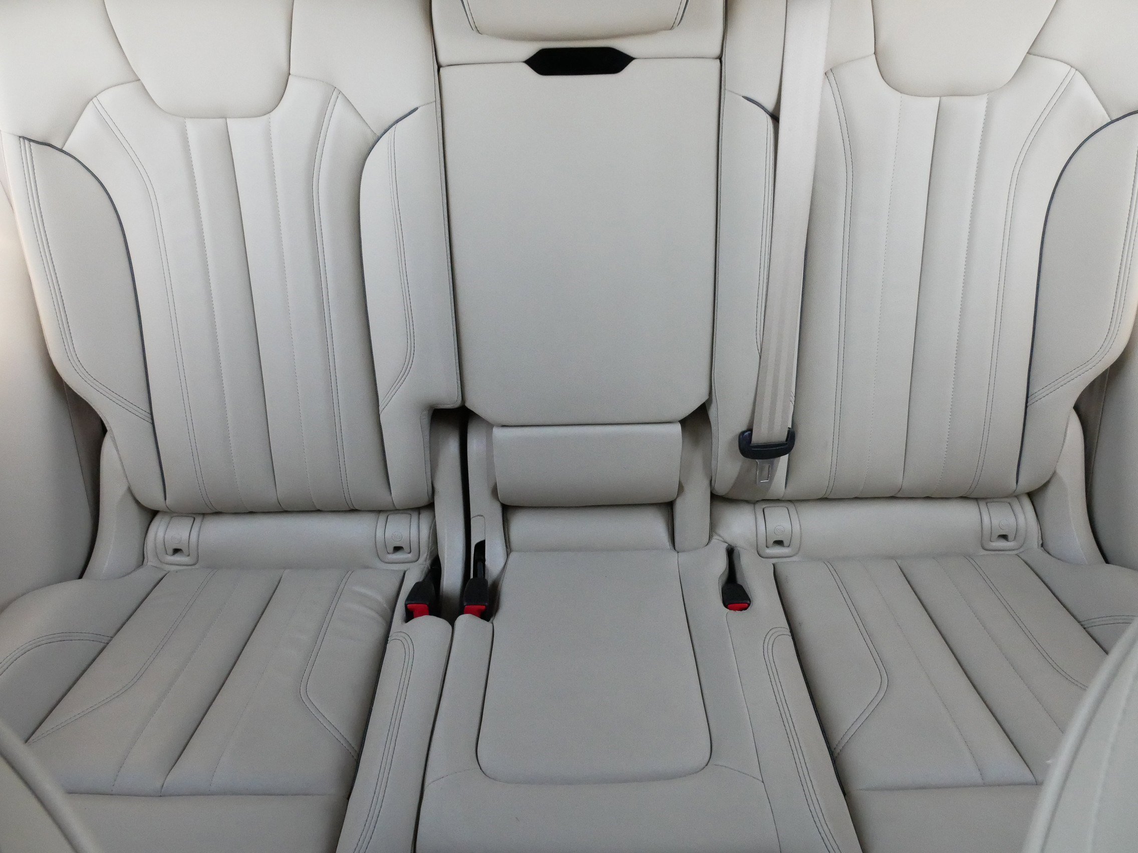 Used 2025 Audi Q5 2.0T Premium w/ Convenience Plus Package image 13