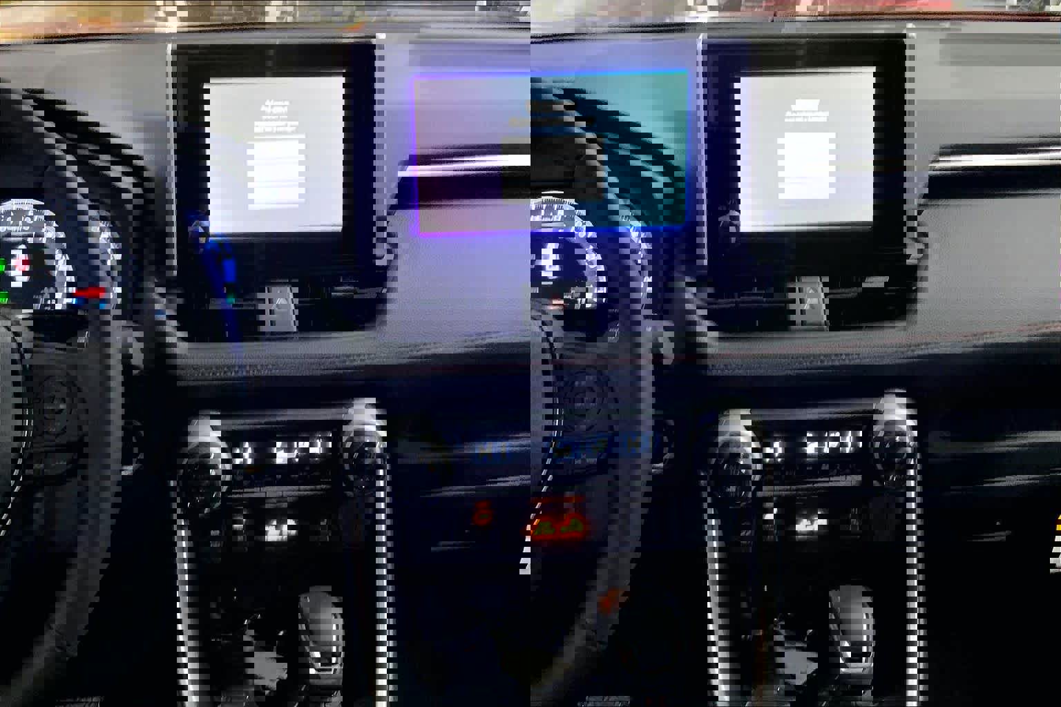 New 2025 Toyota RAV4 SE image 6