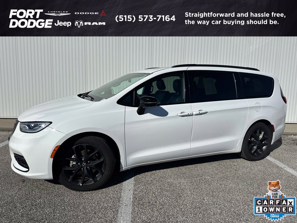 Used 2025 Chrysler Pacifica Limited