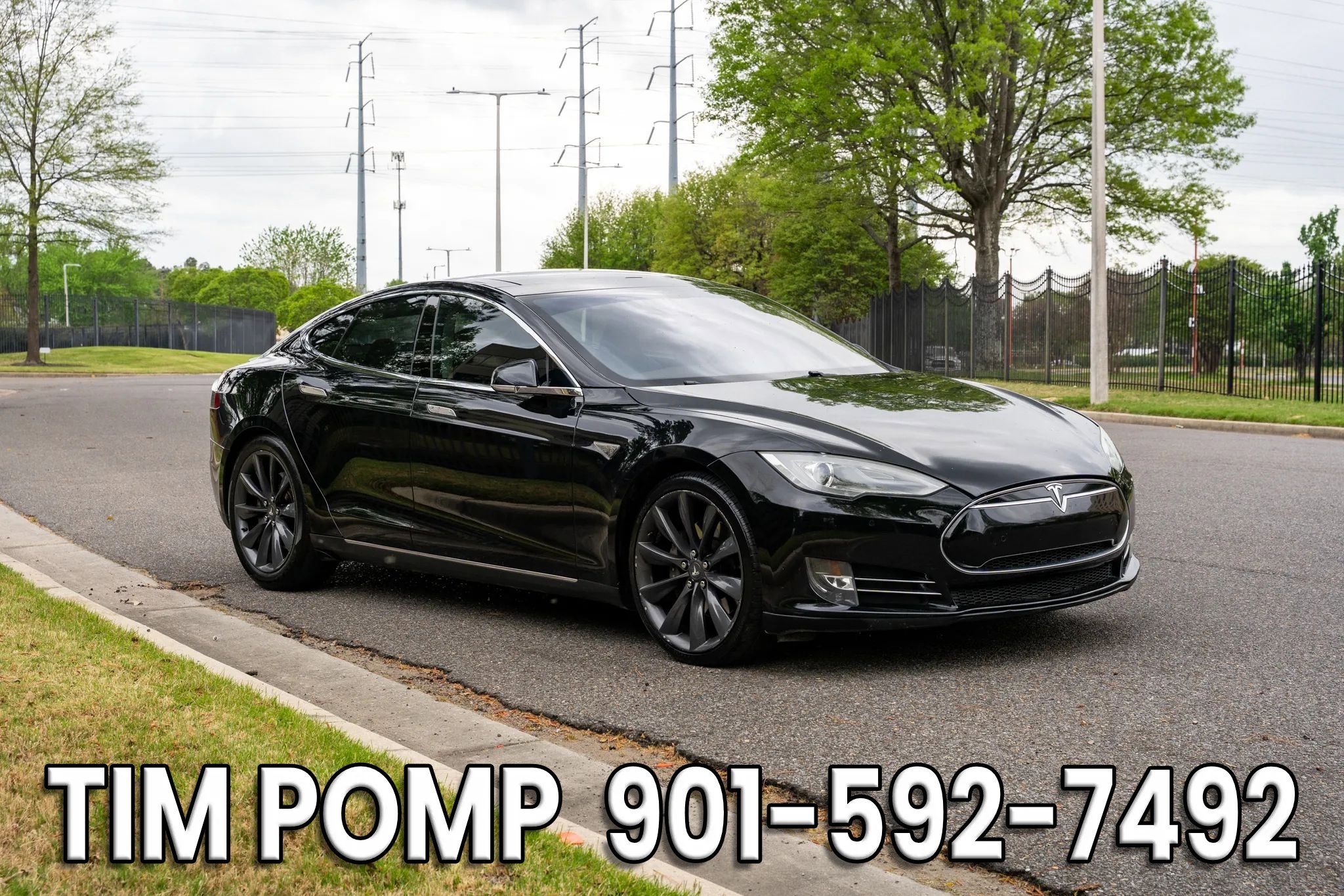 Used 2014 Tesla Model S 85 image 4