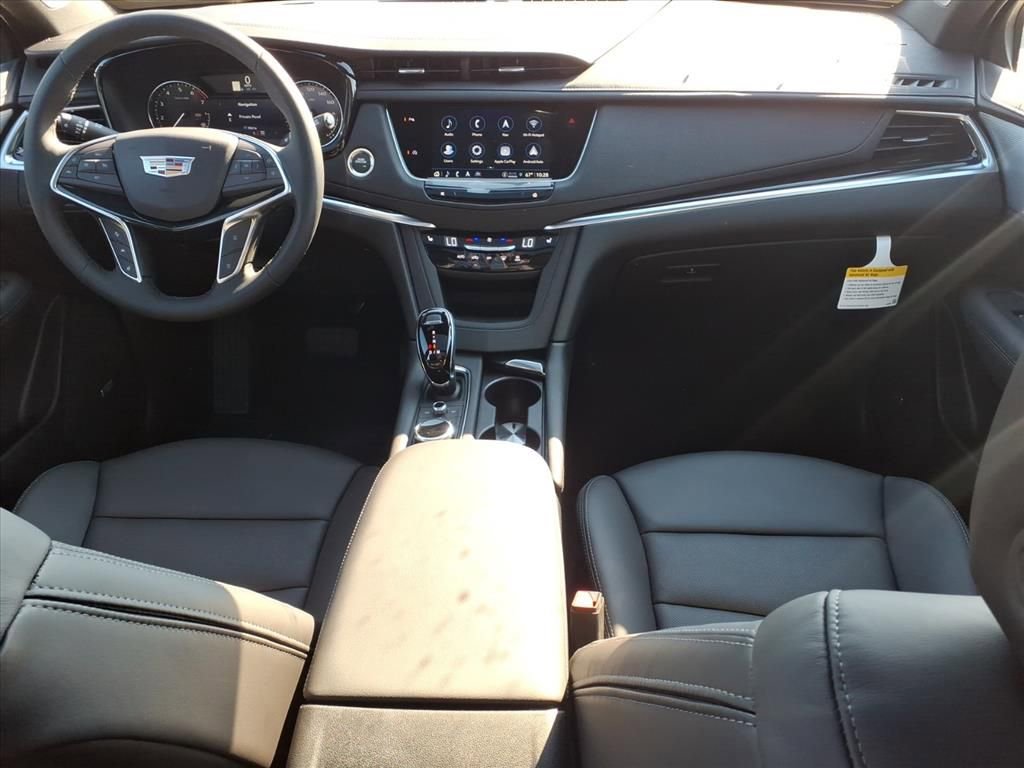 New 2025 Cadillac XT5 Premium Luxury w/ LPO, Floor Liner Package image 10