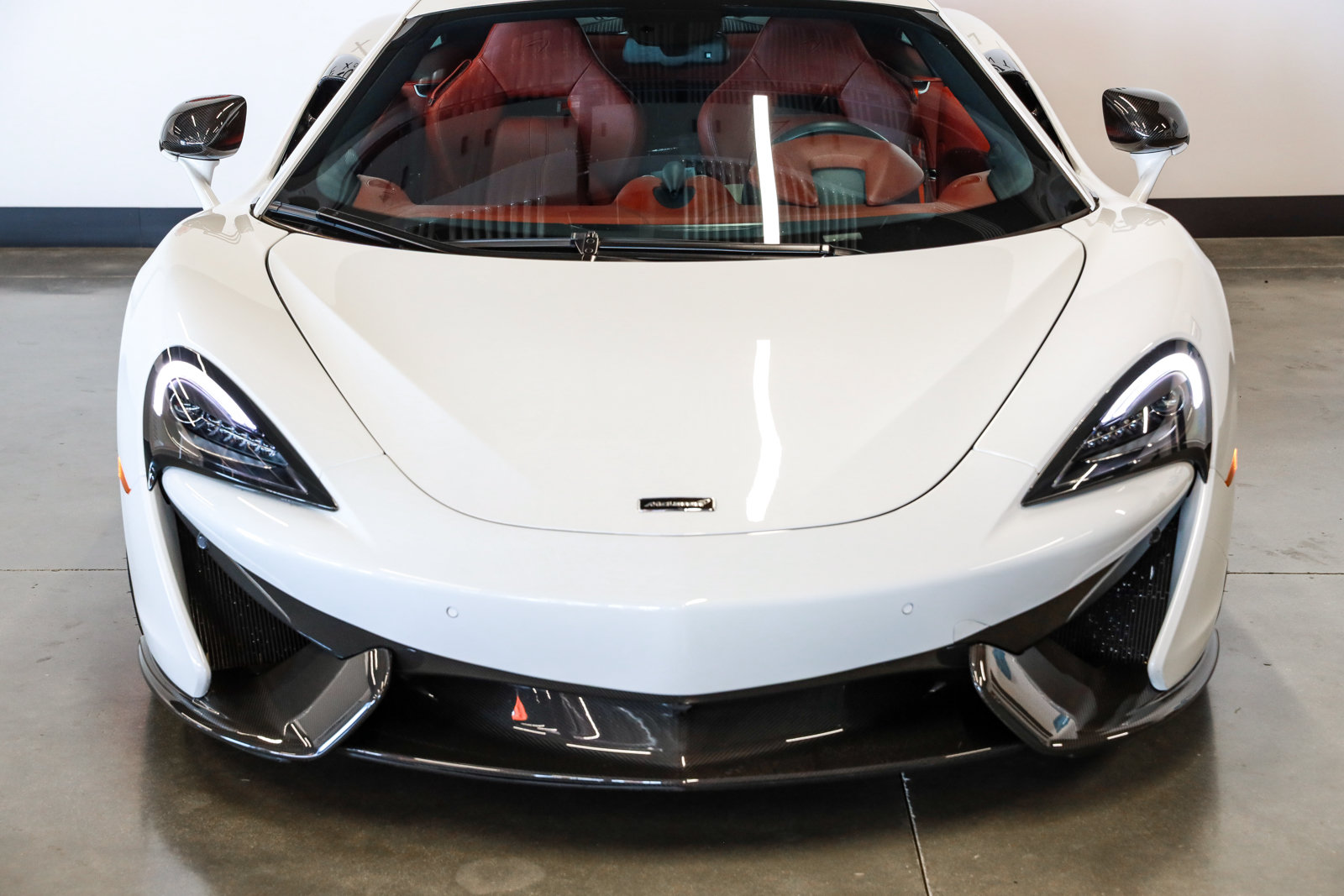 Used 2016 McLaren 570S Coupe RWD image 5
