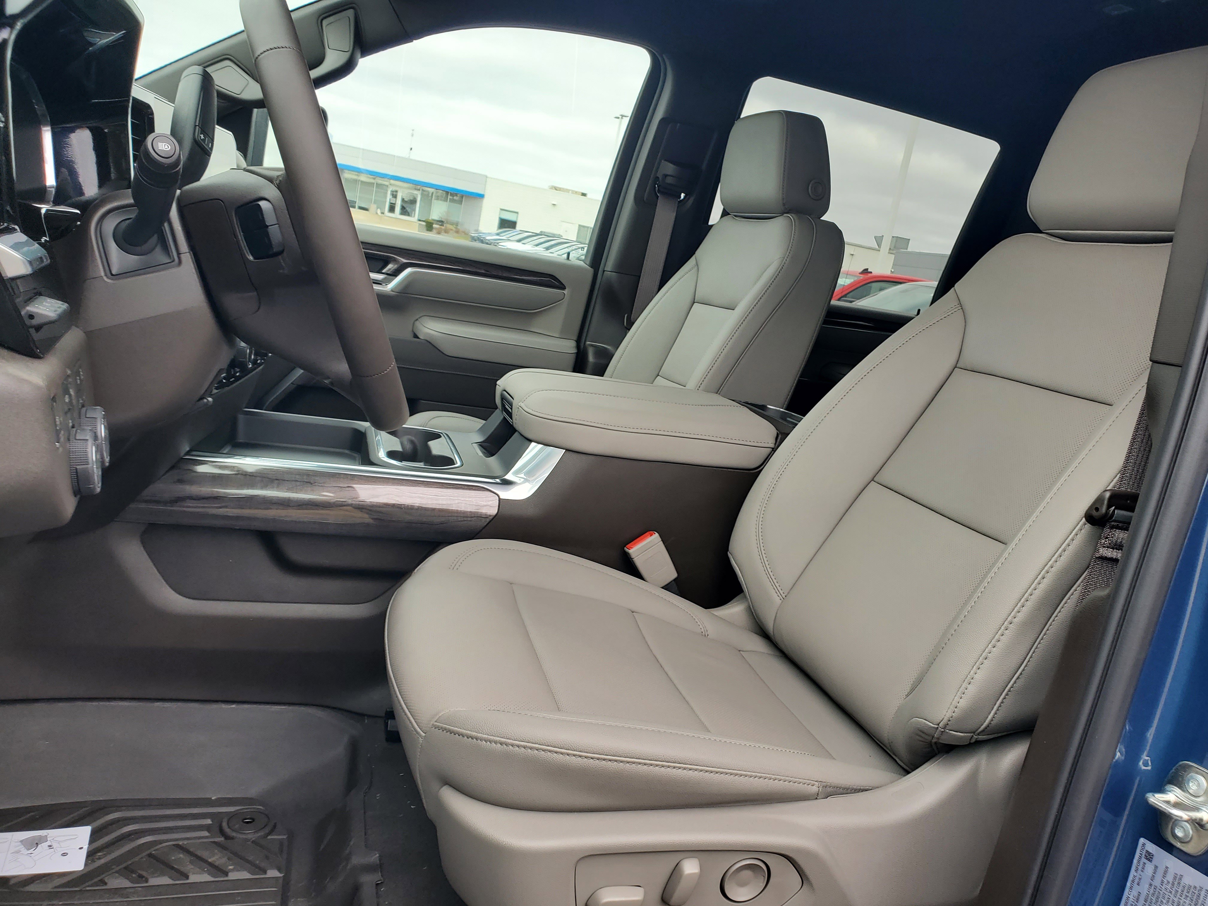 New 2026 Chevrolet Silverado 3500 LTZ w/ LTZ Premium Package image 5