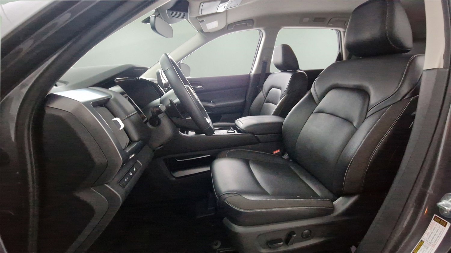 Used 2022 Nissan Pathfinder SL image 15