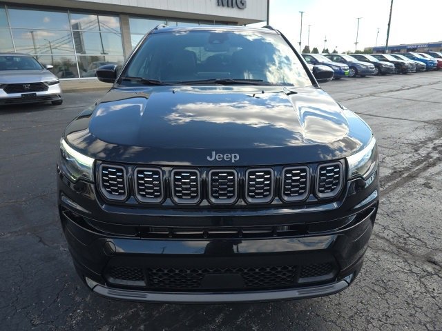 Used 2024 Jeep Compass Limited w/ High Altitude Package image 9