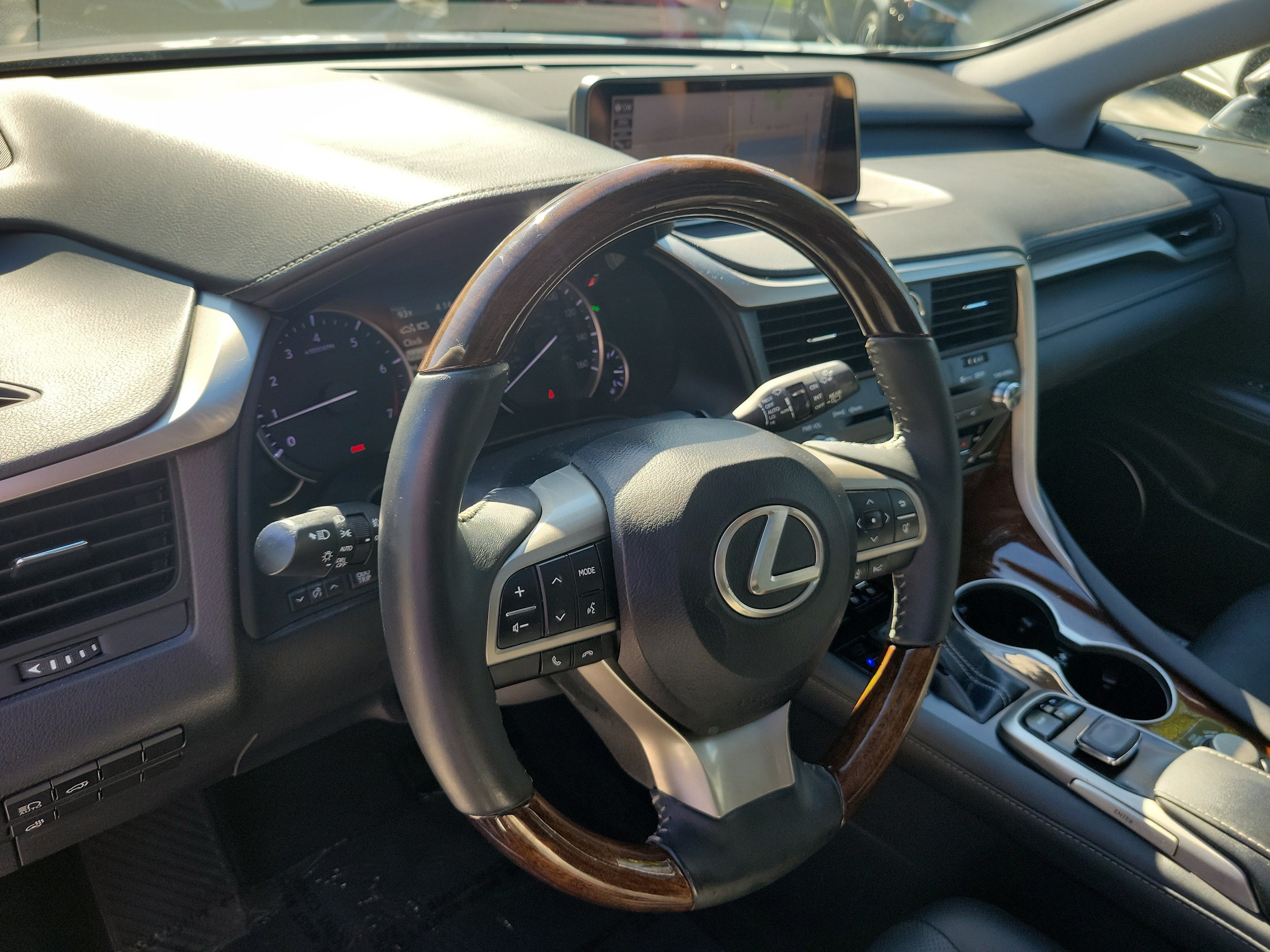 Used 2018 Lexus RX 350 FWD w/ Premium Package image 25