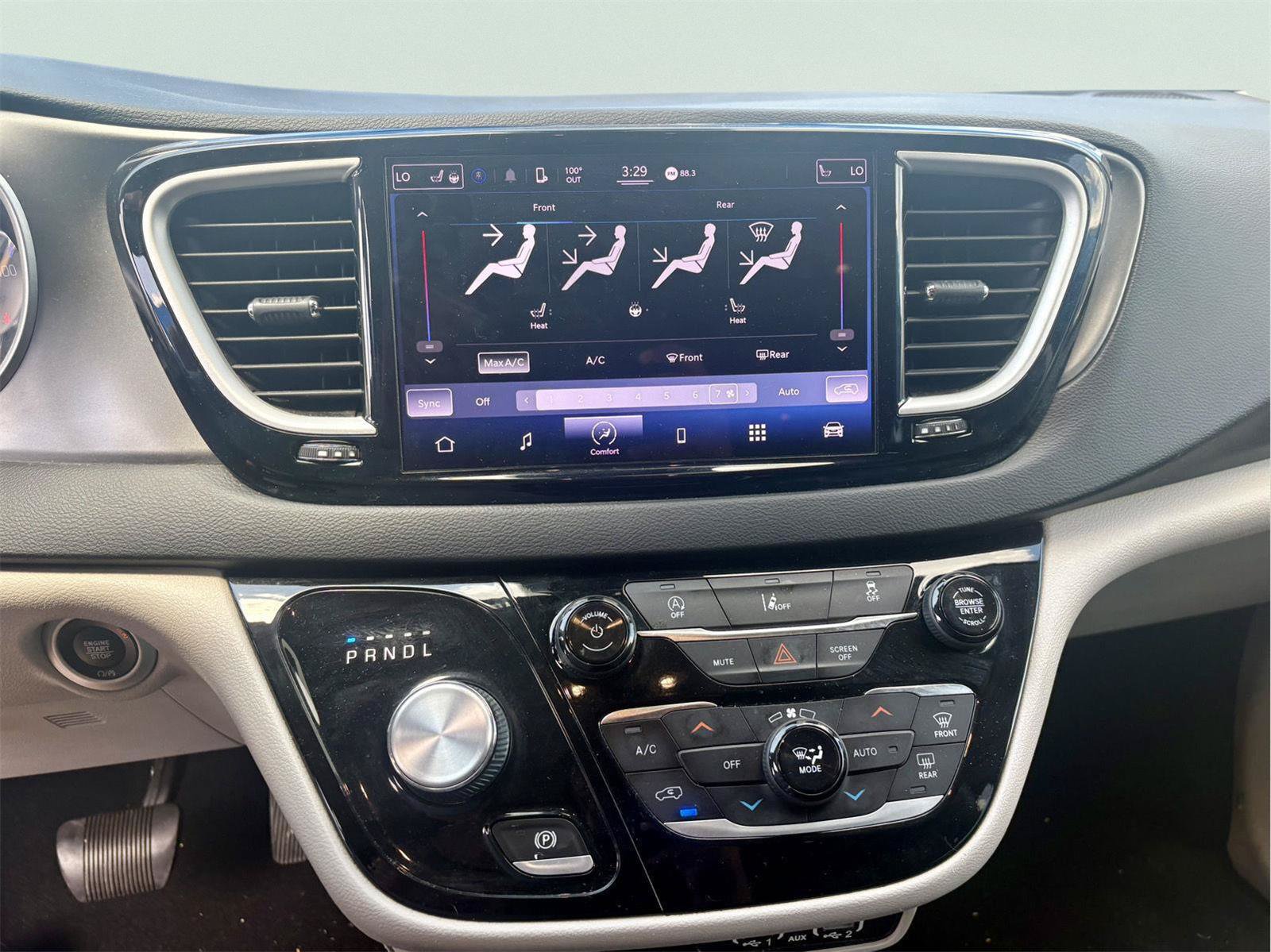 Used 2022 Chrysler Pacifica Touring-L FWD image 16