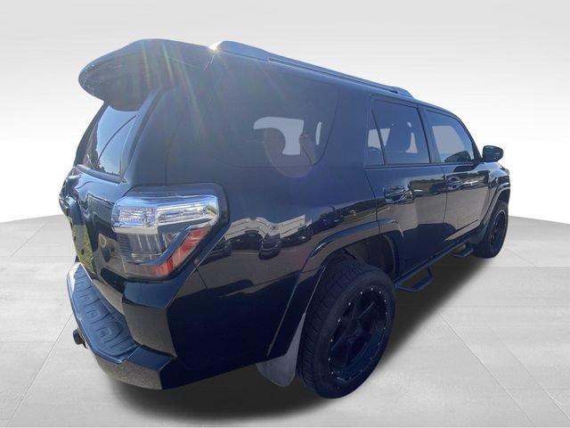 Used 2016 Toyota 4Runner SR5 RWD image 9