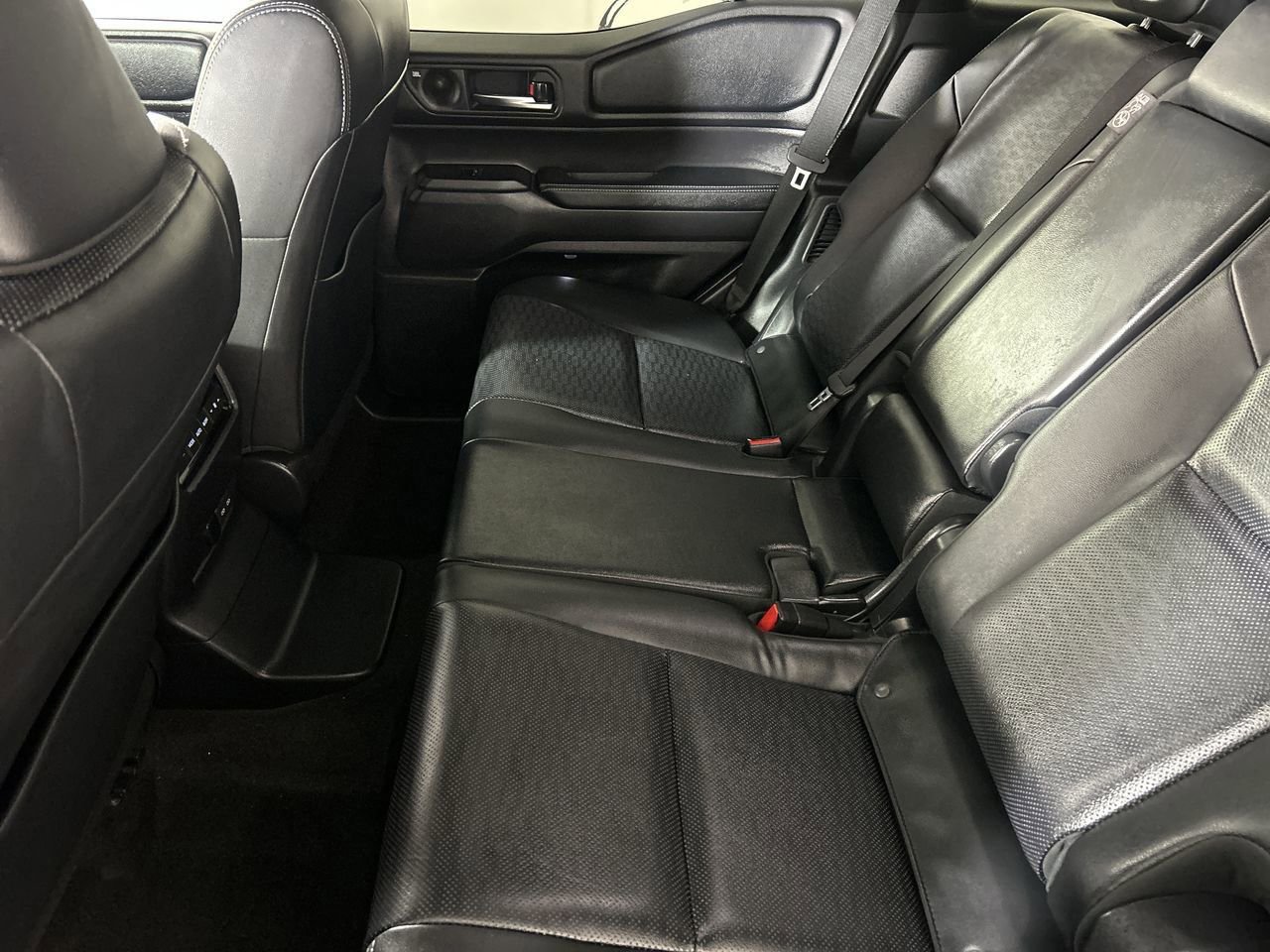 Used 2024 Toyota Land Cruiser w/ Premium Package AWD/4WD image 23