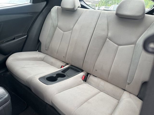 Used 2013 Hyundai Veloster FWD image 9