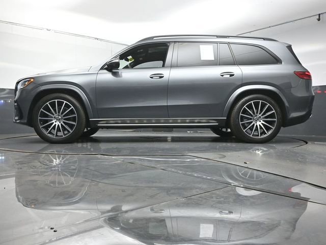 Used 2025 Mercedes-Benz GLS 450 4MATIC image 37