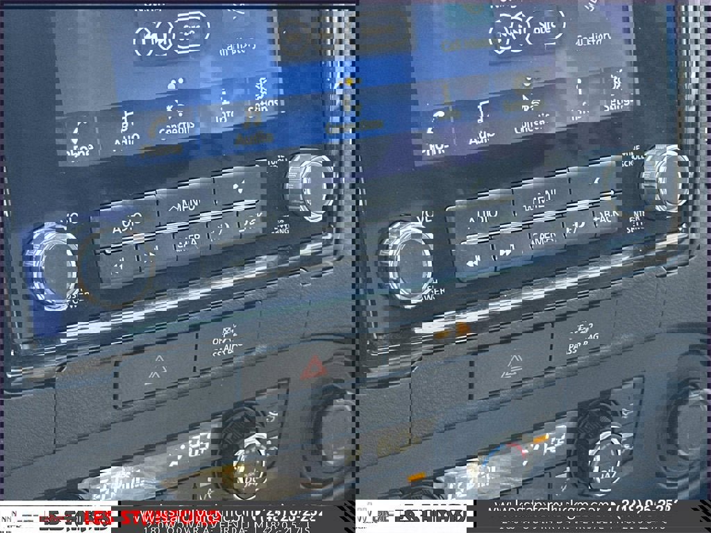 Used 2022 Nissan Frontier SV w/ SV Premium Package image 31