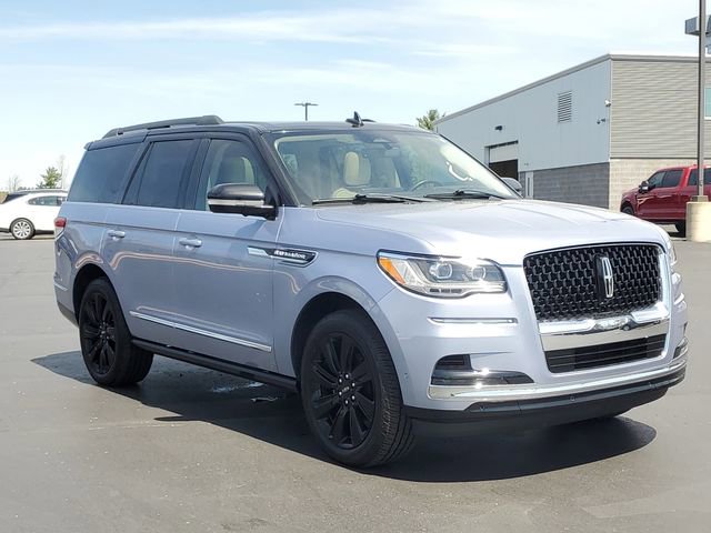 Certified 2022 Lincoln Navigator Black Label AWD/4WD image 2