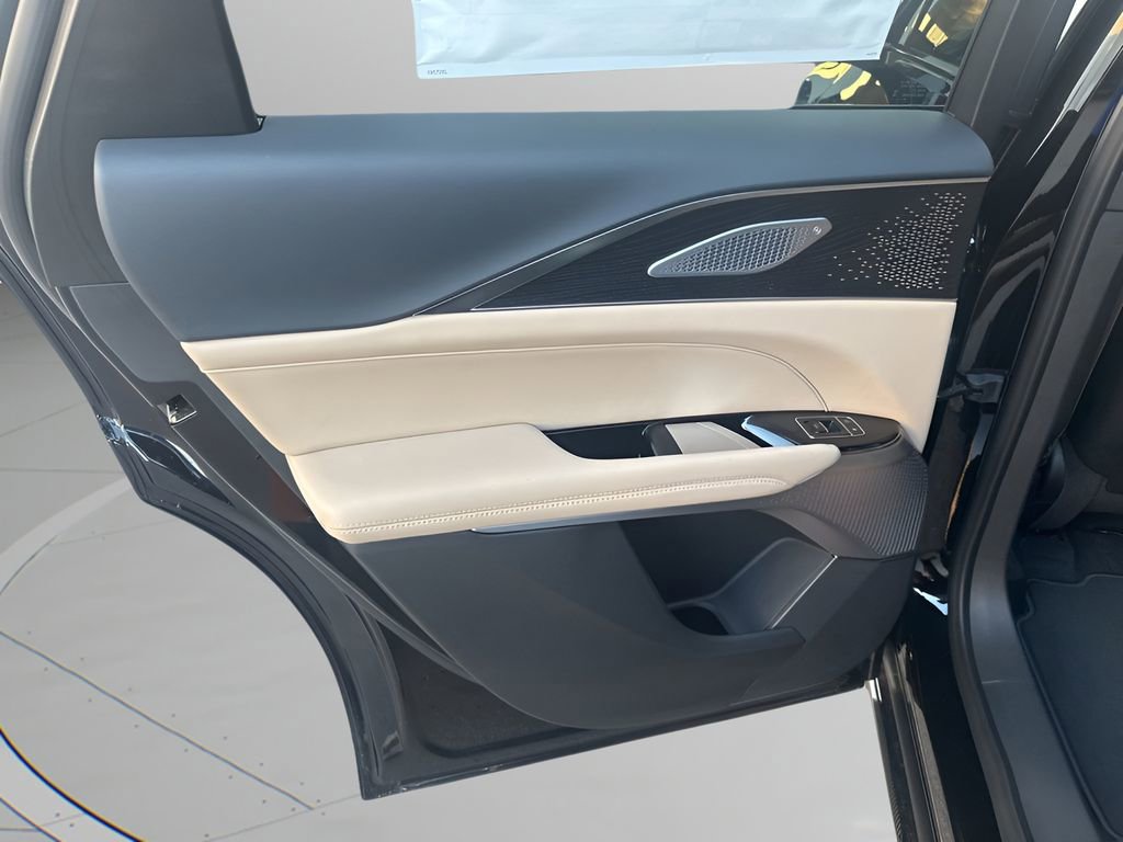 New 2026 Cadillac Lyriq V w/ Exterior Carbon Fiber Package image 17