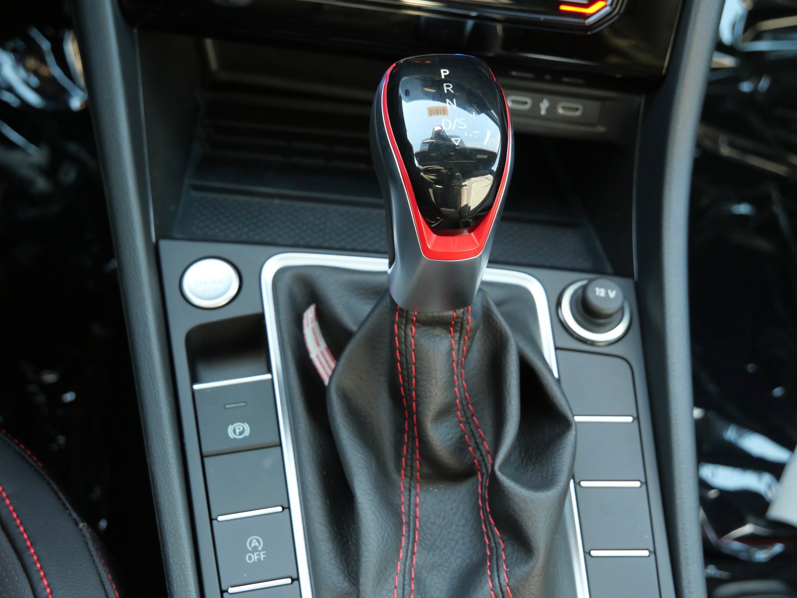 New 2026 Volkswagen Jetta GLI Autobahn FWD image 6