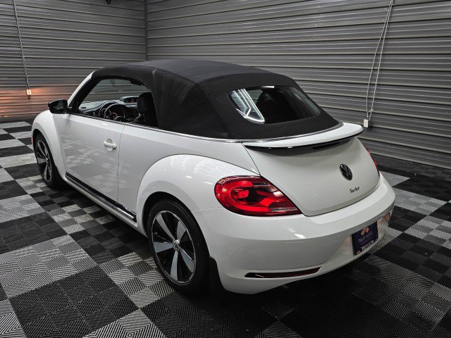 Used 2013 Volkswagen Beetle 2.0T FWD image 11
