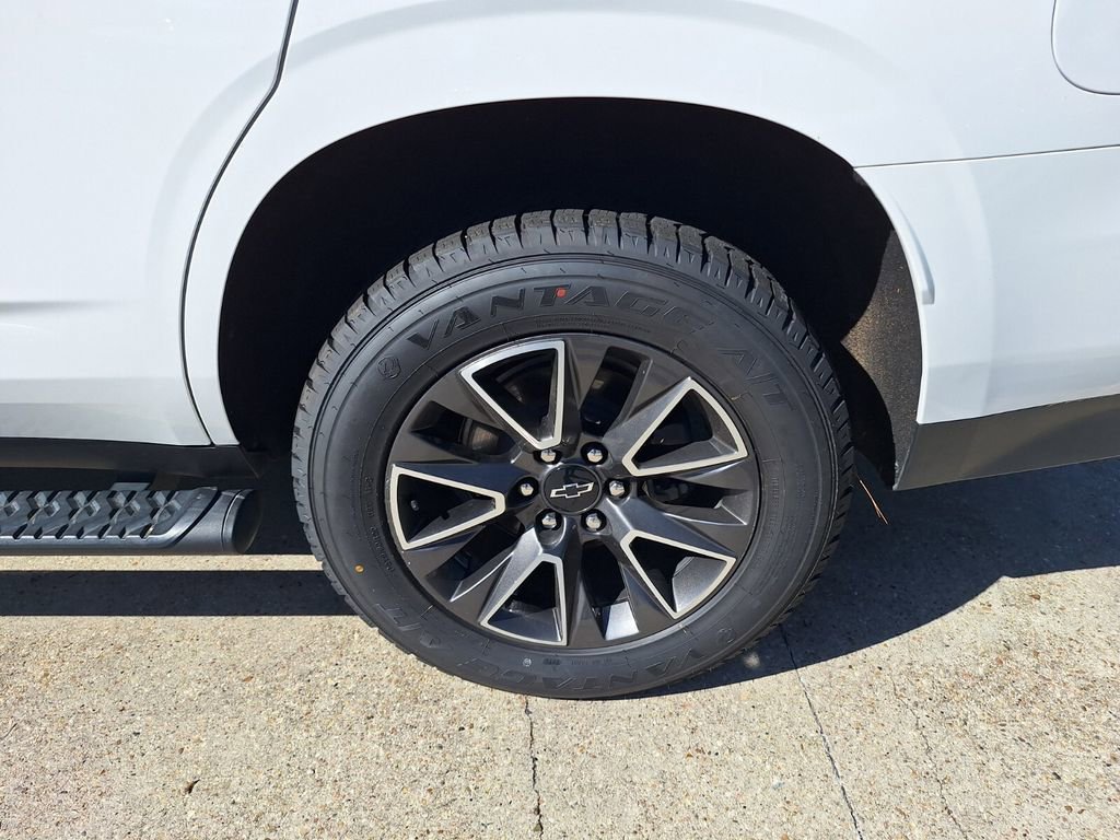 Used 2021 Chevrolet Tahoe Z71 image 24