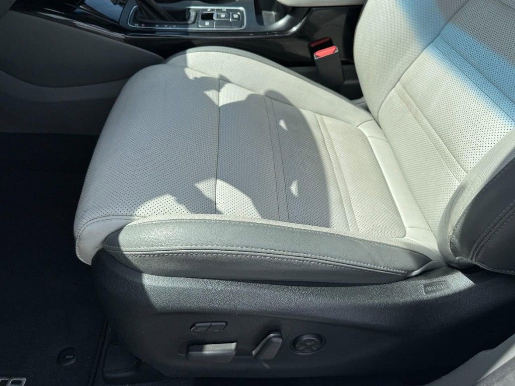 Used 2019 Kia Sorento SX w/ SX Touring Package image 15