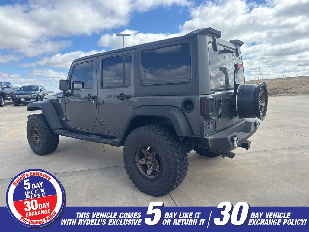 Used 2017 Jeep Wrangler Unlimited Rubicon w/ Cold Weather Group image 3