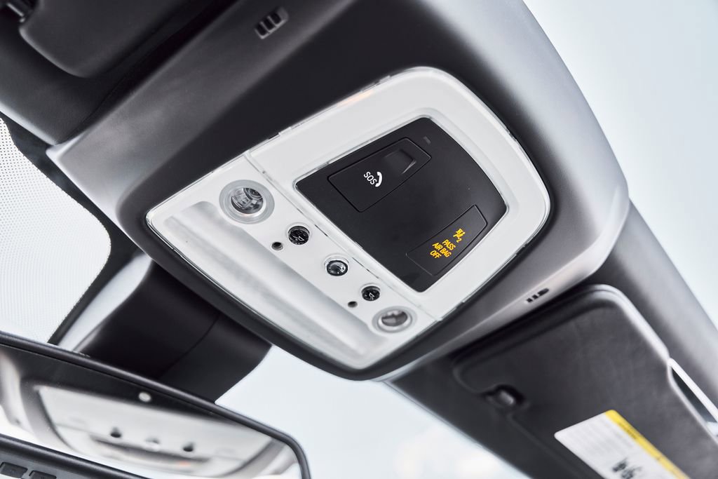 Used 2018 Rolls-Royce Dawn RWD image 71