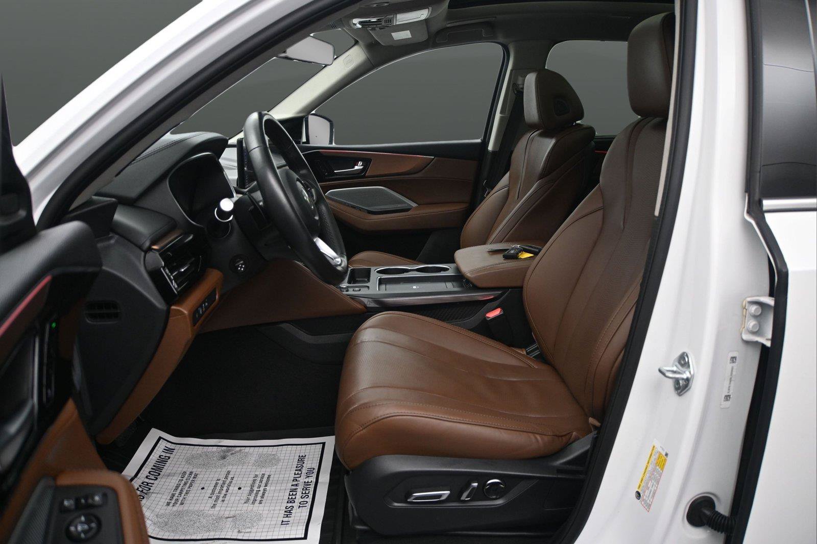 Certified 2025 Acura MDX w/ Technology Package AWD/4WD image 6