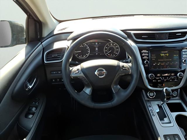 Used 2020 Nissan Murano SV image 14