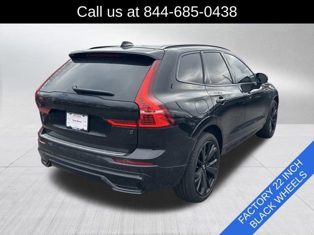 Used 2024 Volvo XC60 B5 Ultimate w/ Protection Package Premier image 5