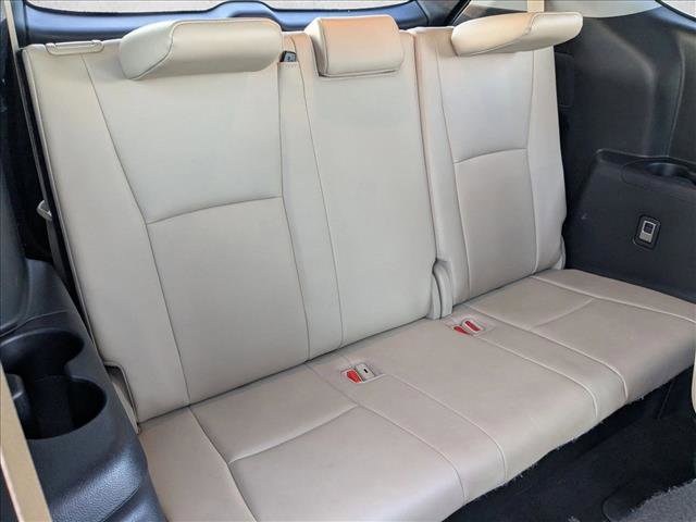 Used 2020 Toyota Highlander XLE image 18