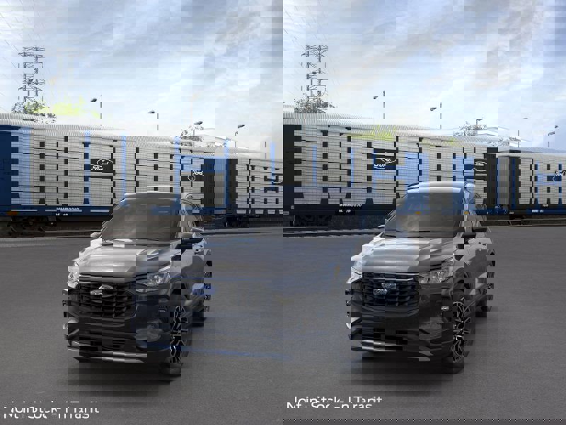 New 2025 Ford Escape SE image 2