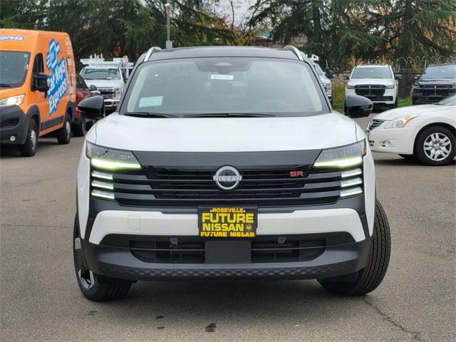 New 2026 Nissan Kicks SR w/ Cold Weather Package image 3