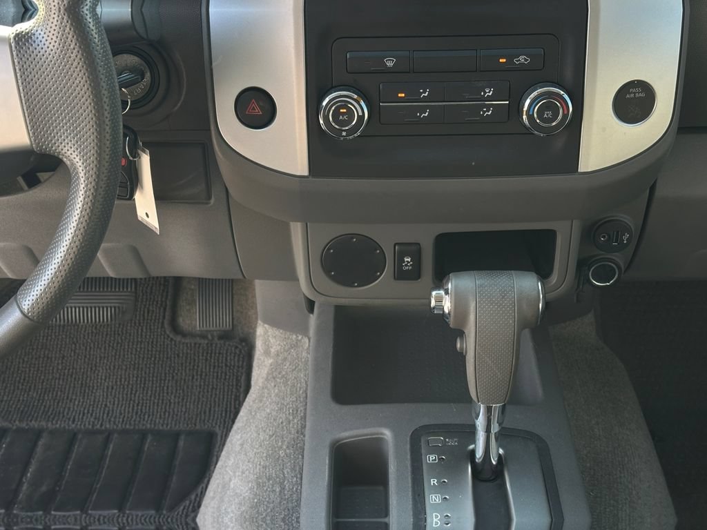 Used 2018 Nissan Frontier SV RWD image 17