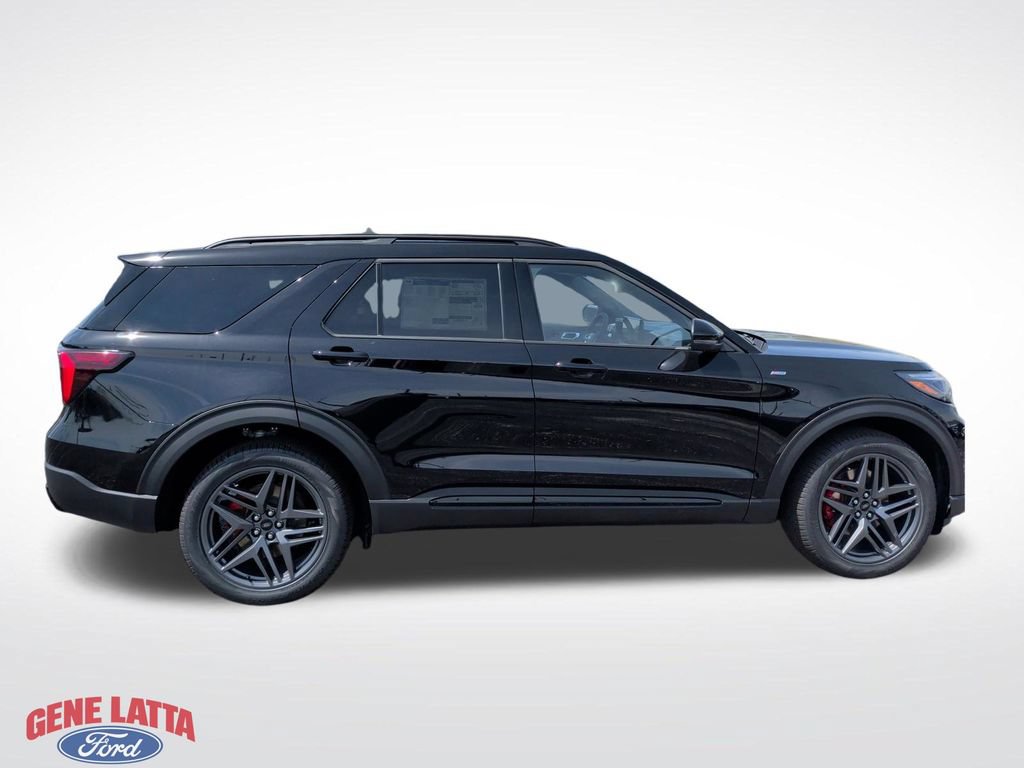 New 2026 Ford Explorer ST-Line w/ ST-Line Street Pack AWD/4WD image 8