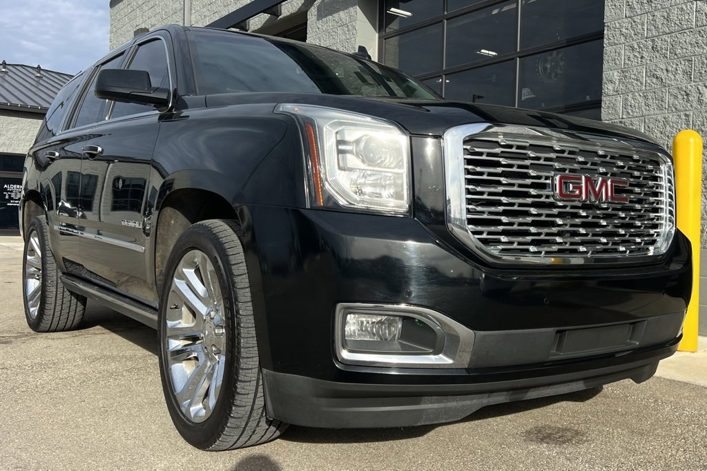Used 2019 GMC Yukon Denali w/ Denali Ultimate Package image 11