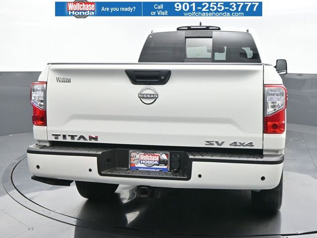Used 2024 Nissan Titan SV w/ SV Utility Package image 5