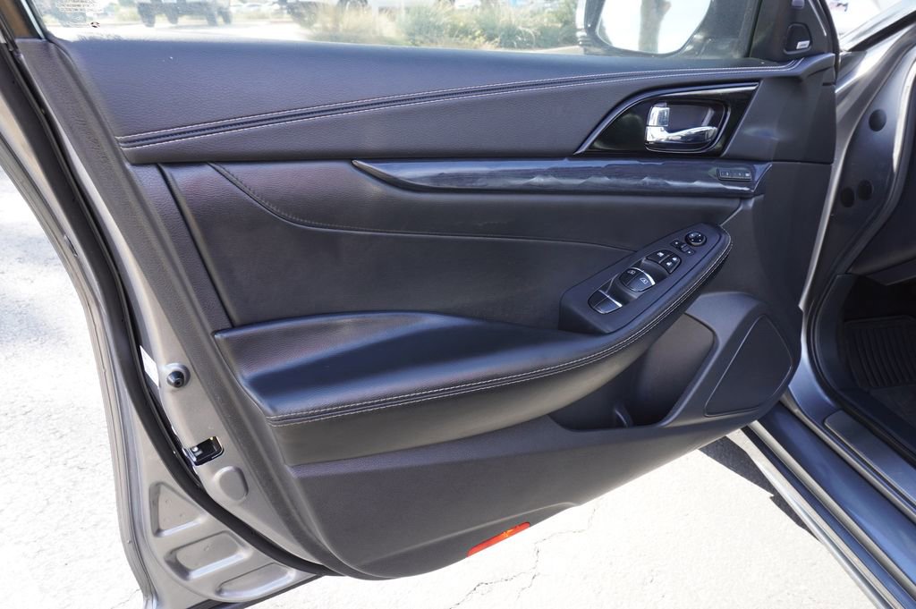 Certified 2023 Nissan Maxima Platinum w/ Sport Mat Group image 15