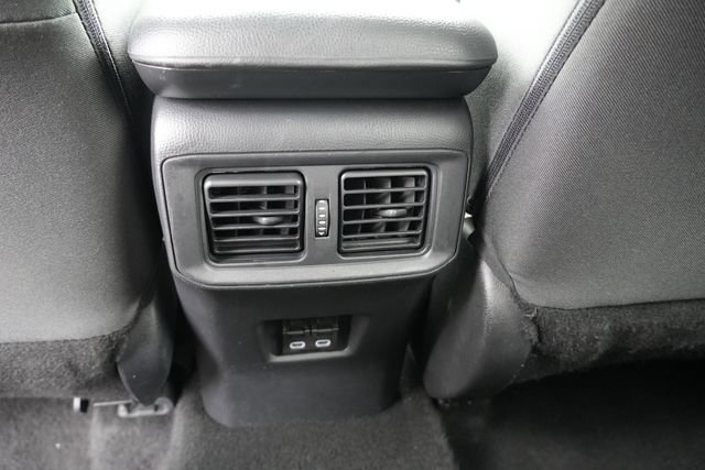 Used 2024 Toyota RAV4 XLE AWD/4WD image 17