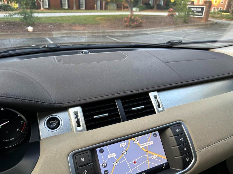 Used 2017 Land Rover Range Rover Evoque SE Premium AWD/4WD image 32
