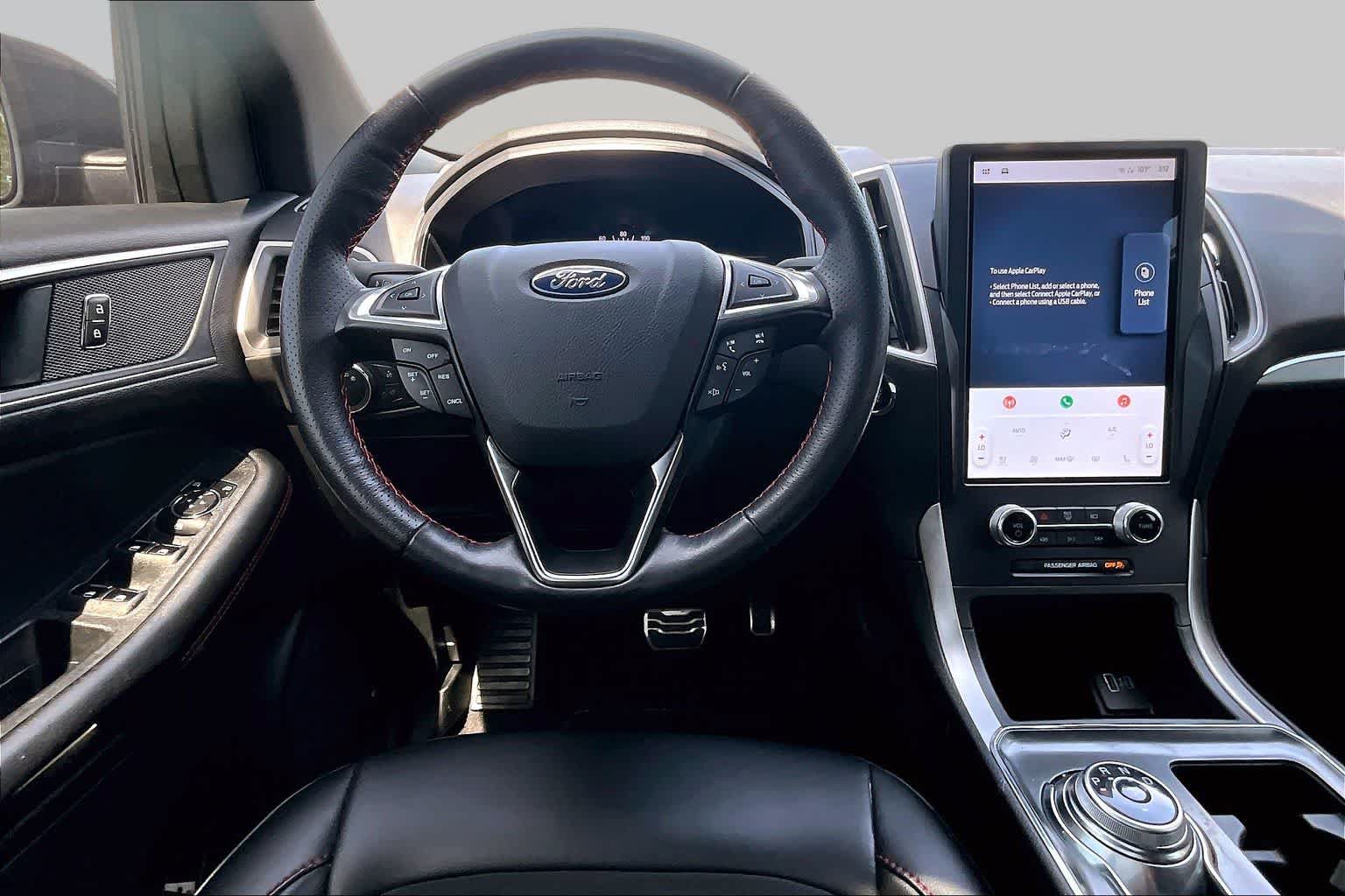 Used 2022 Ford Edge ST-Line w/ Class II Trailer Tow Package AWD/4WD image 10