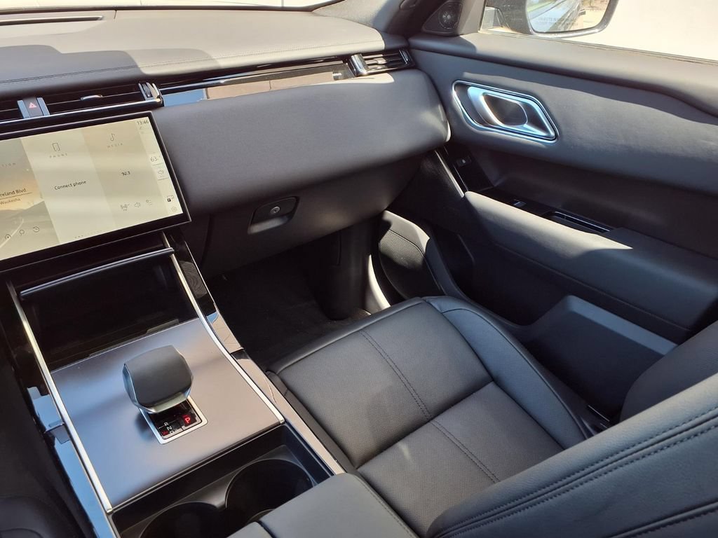New 2026 Land Rover Range Rover Velar Dynamic SE AWD/4WD image 22