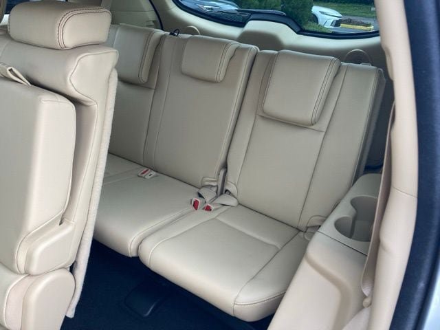 Used 2017 Toyota Highlander Limited AWD/4WD image 24