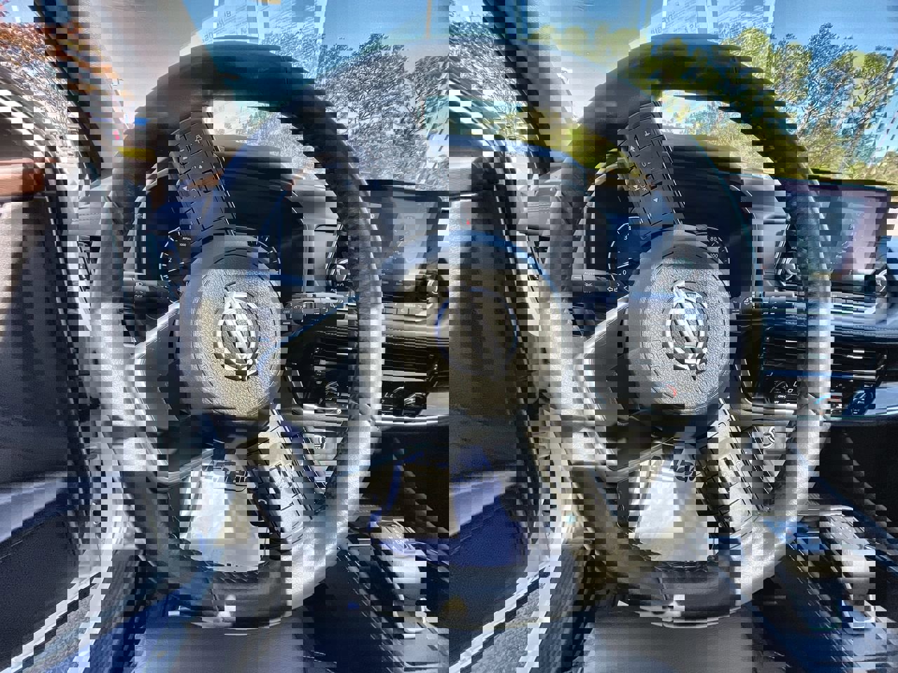 Used 2023 Nissan Rogue SL image 11